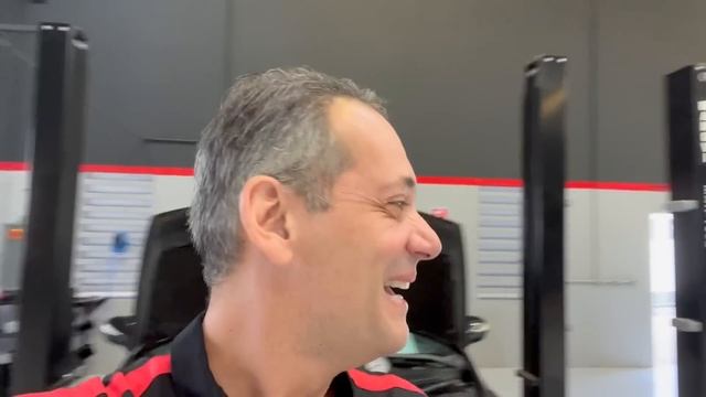 Tava gastando muito combustível. смотреть онлайн