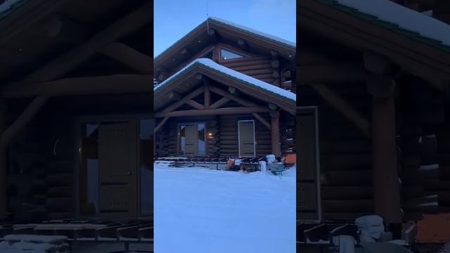 Зимний сруб из рубленного бервна