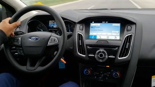 2018 Ford Focus SEL Interior смотреть онлайн