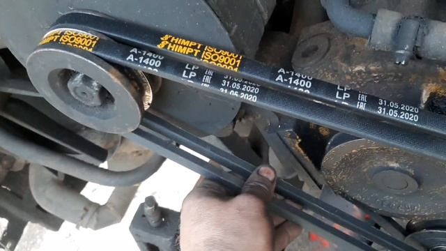 замена сальника коленвала передний. двигатель Катарпилер. смотреть онлайн