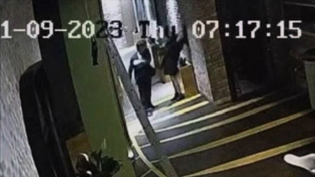 БАСЫНАН 13 РЕТ ҰРҒАН.БИШІМБАЕВТЫҢ ӘЙЕЛІ САЛТАНАТ НҮКЕНОВАНЫ СОҚҚЫҒА ЖЫҚҚАН ВИДЕОСЫ ТАРАДЫ смотреть онлайн