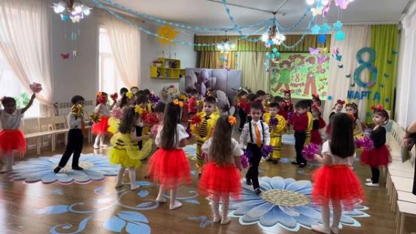 Вход , утренник 8 Марта 🌸🌸🌸