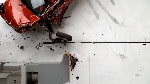 2015 Lexus NX driver-side small overlap IIHS crash test смотреть онлайн