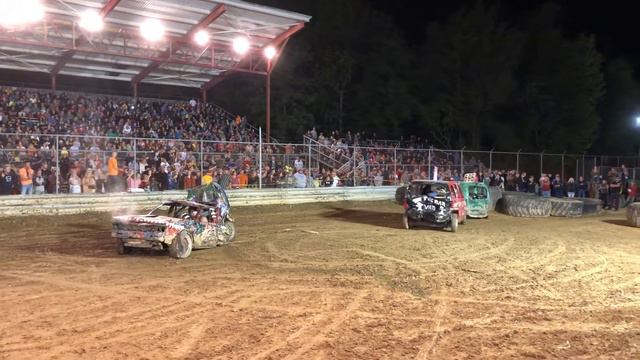 2019 Cambria County Fair Minivan Demolition Derby Feature Night 2 смотреть онлайн