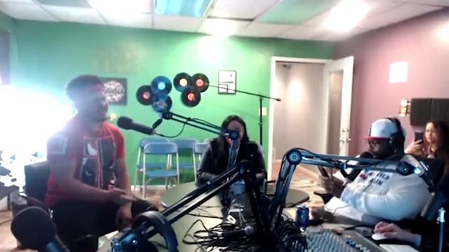 The FLOH featuring Erika Lauren and Ray Bibbs смотреть онлайн