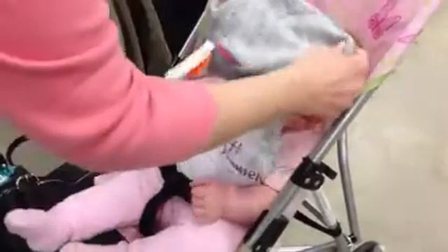 Savannah in In Old Navy смотреть онлайн