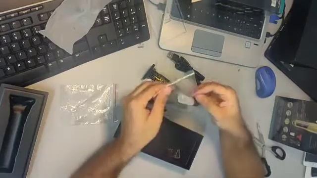 Unboxing VGR 085 and VGR 278 Hair Clipper and Trimmer Part 1 смотреть онлайн