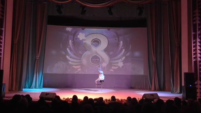 Эквилибр цирковая студия НСУВУ. смотреть онлайн