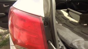 Как снять поставить задние фонари Hyundai iX-35 и поменять все лампы.