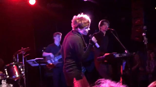 Александр Бон - В сердцах + Трасса + Лети (live) 16 Тонн, 06.12.2015 смотреть онлайн