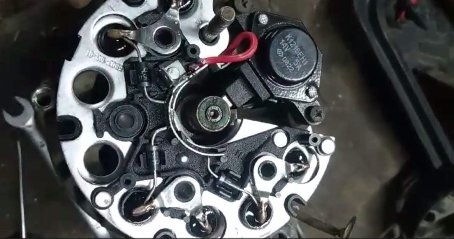 Перегорел диодный мост в генераторе. Разборка генератора ВАЗ 2110. Ремонт.