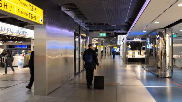 Schiphol Amsterdam Airport Walking Tour смотреть онлайн