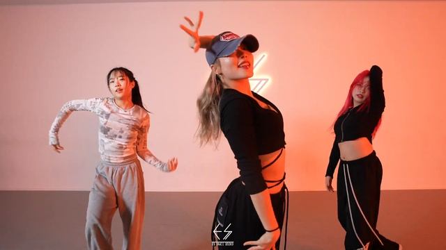 Eminem - Ass Like That / GYURI girlish class / 지축댄스학원 티에스댄스스튜디오 смотреть онлайн