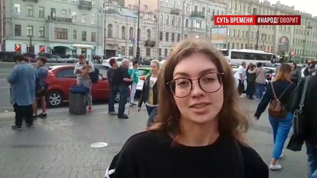 Страдает простой народ