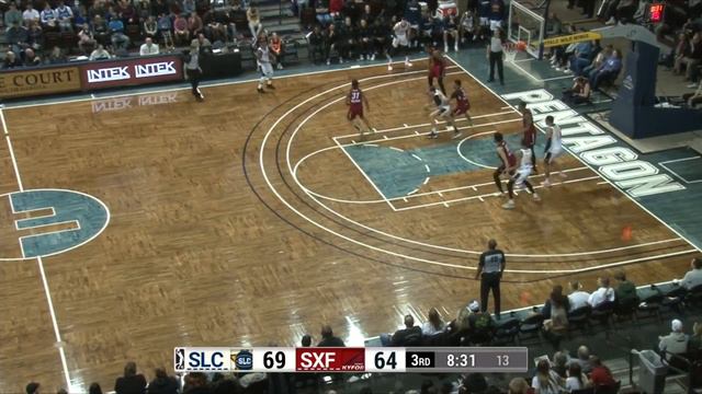 Isaiah Thomas (30 PTS & 8 AST) And Jason Preston (19 PTS, 13 AST, 10 REB) Lead Stars To Win смотреть онлайн