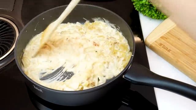Покорит Всех любителей вкусно покушать Курочка Ешь губами (1) смотреть онлайн