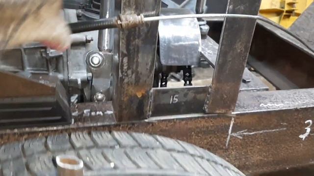 Самодельный минитрактор переломка от А до Я. Серия 12. Сцепление и педаль газа своими руками. смотреть онлайн