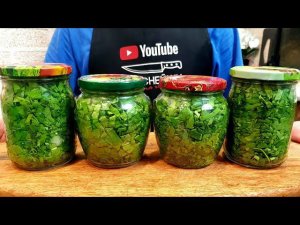 ЩАВЕЛЬ на Зиму Рецепт ПЯТИМИНУТКА! Два способа Заготовки.