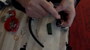 Катушка для рыбалки с рогаткой и дротиками. пробуем сделать.