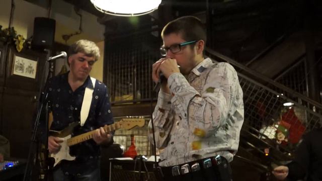 Cross Eyed Cats with Михаил Владимиров смотреть онлайн