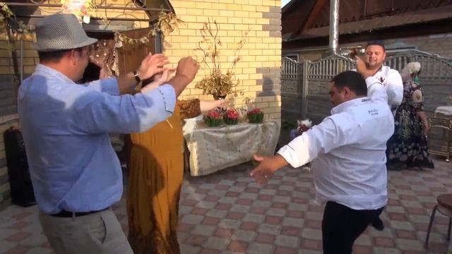 Крымские цыгане в Казани Мирославу 1 год смотреть онлайн