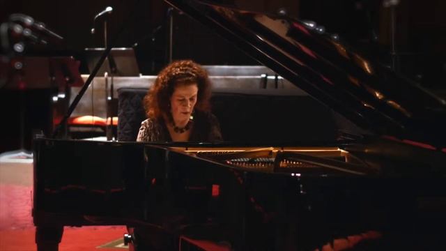 Gila Goldstein plays Ronn Yedidia - Waltz no. 16 in Eb minor смотреть онлайн