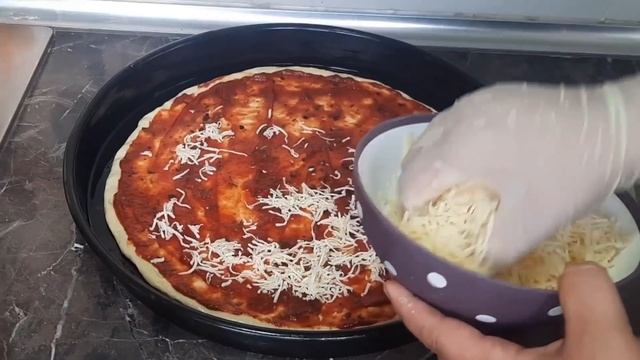 ?axır ki,RESTORANLARIN SİRR kimi saxladığı ƏSİL İTALYAN PİZZASI.bu sousla PİZZA möhtəşəm olurmuş? смотреть онлайн