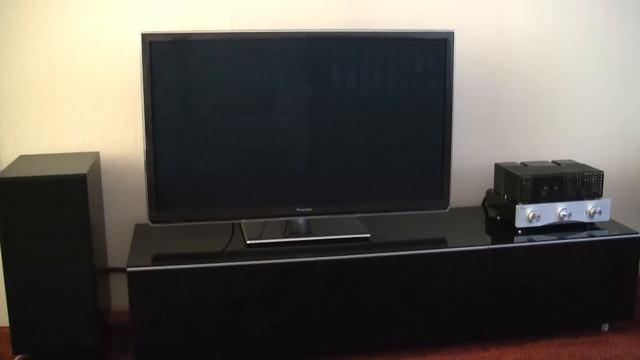 Stereo Tube System playing "Jazz" Style смотреть онлайн