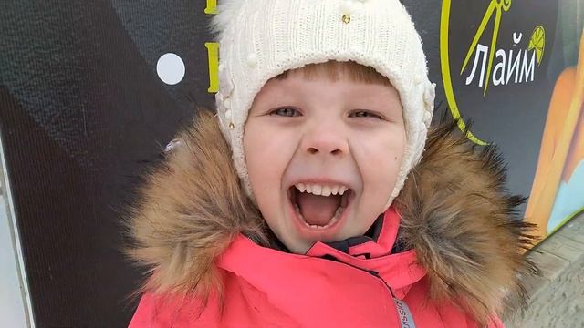 САМА ПОСТРИГЛА ЧЕЛКУ!!! НОВАЯ КУКЛА ЛОЛ смотреть онлайн