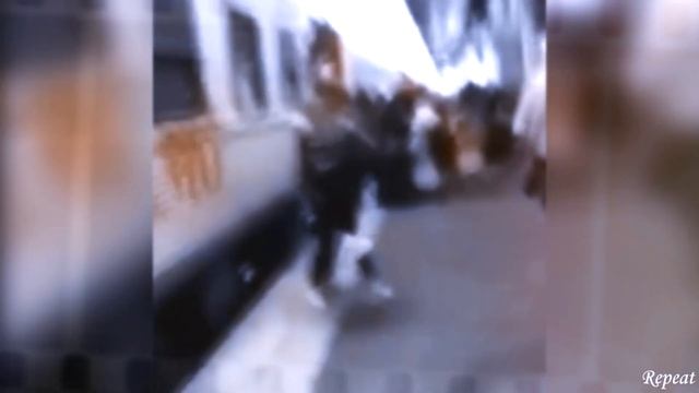 ❝Это странно, что ты привязываешься к человеку, которого никогда в жизни не видел❞ смотреть онлайн