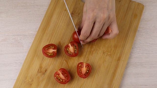Салат из морепродуктов с пекинской капустой. Готовится невероятно быстро. Легкий и полезный. смотреть онлайн