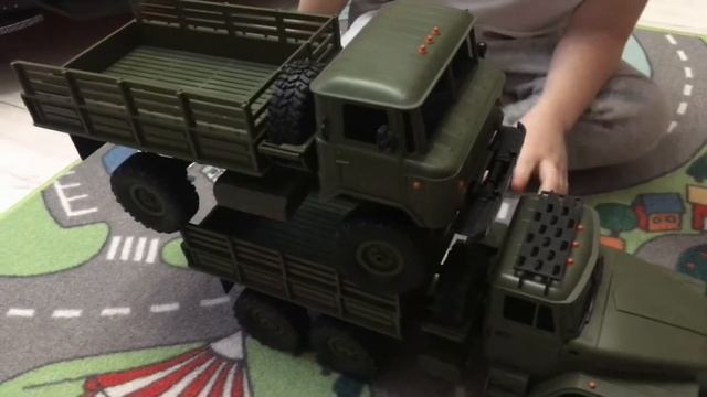 Машинка Урал 6х6.Полноприводная военная машина.Распаковка. смотреть онлайн