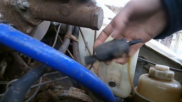 Бежит бачок омывателя газель