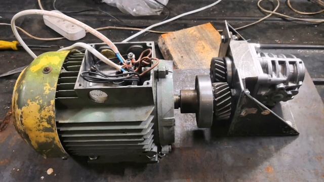 Пресс гидравлический, кузнечный, своими руками. Испытание как поставлю мощный электромотор. смотреть онлайн