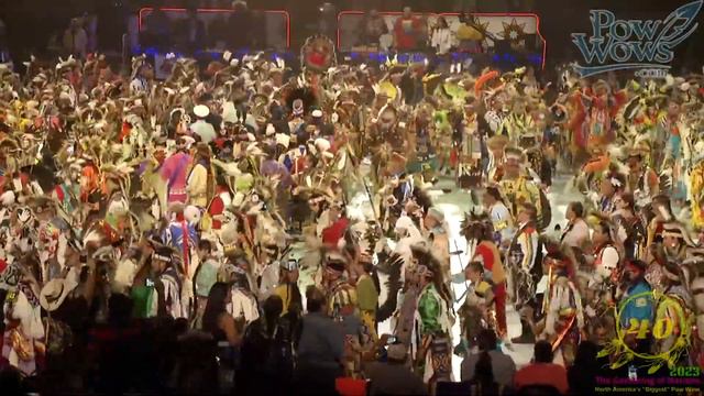 Grand Entry - Gathering Of Nations Pow Wow