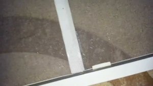 Ремонт противомоскитной сетки.