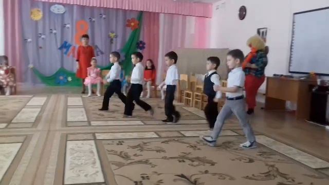 Дети танцуют для мам(2) смотреть онлайн
