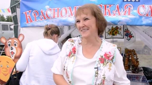 Крестовско-Ивановская ярмарка. Пряники (2015-07-18) смотреть онлайн