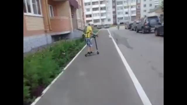 ВЛОГ. Катаемся на трюковом самокате. смотреть онлайн