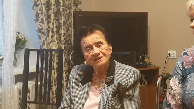 Стихи. 90 лет бабушке. смотреть онлайн
