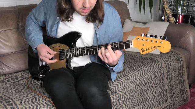 Fender Mustang Japan HH Piano Black 2012 смотреть онлайн