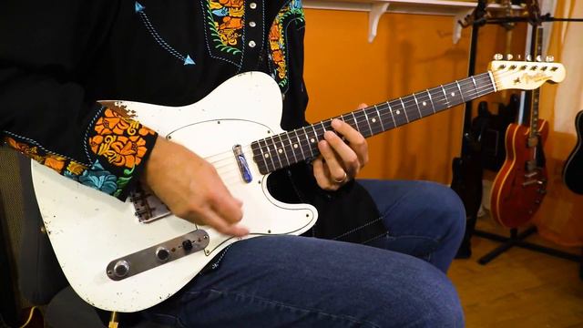 Fender Custom Shop Masterbuilt 1962 Telecaster Custom by Paul Waller – Relic • SN: R113031 смотреть онлайн