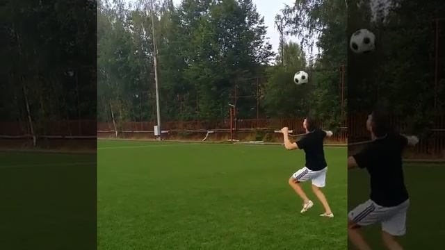 жонглирование мяча на голове смотреть онлайн