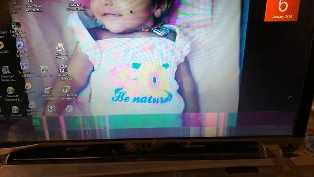 HOW TO SOLVE DELL VOSTRO 1015 BOTTOM SCREEN HORIZONTAL SHADES смотреть онлайн