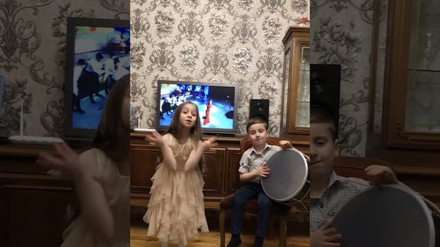 Christine Pepelyan - Erjanik em( by Hayko&Meri) смотреть онлайн