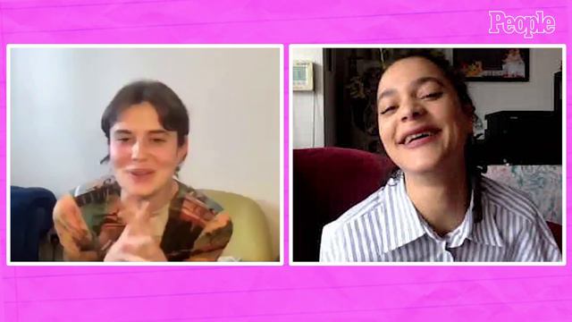 The Cast of ‘Conversations with Friends’ Plays a Game of Costar Trivia | PEOPLE Pop Quiz смотреть онлайн