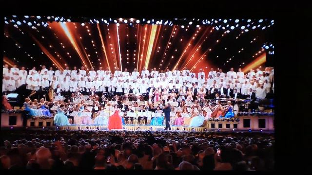 2022 André Rieu's Special Guest Dorona Alberti (Life Is Life) Live @ Vrijthof Maastricht (cinema)