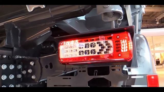 Volvo FMX 500 Three Way Tipper Truck - Exterior Interior. Volvo FMX 500 -внешний интерьер самосвала смотреть онлайн