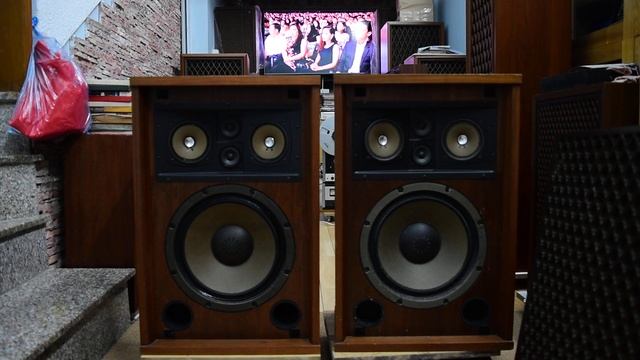 Giới thiệu loa Sansui SP 1700 loa chất giá mềm.Hùng Audio Triều khúc 0837785969 смотреть онлайн