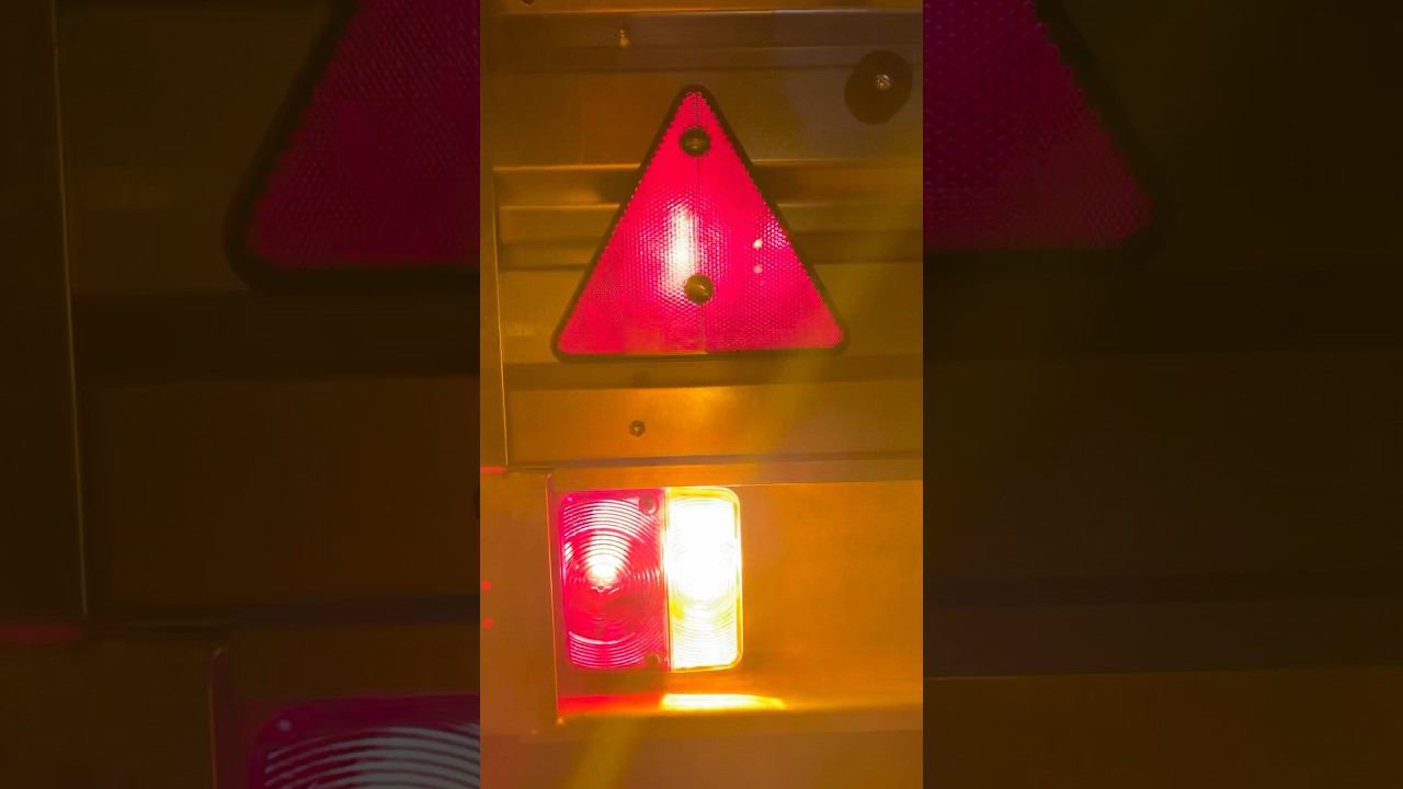 Как светят фонари на легковом прицепе МЗСА?! АРИВА УФА Казань Н Челны Чебоксары Ижевск #мзса #прицеп смотреть онлайн